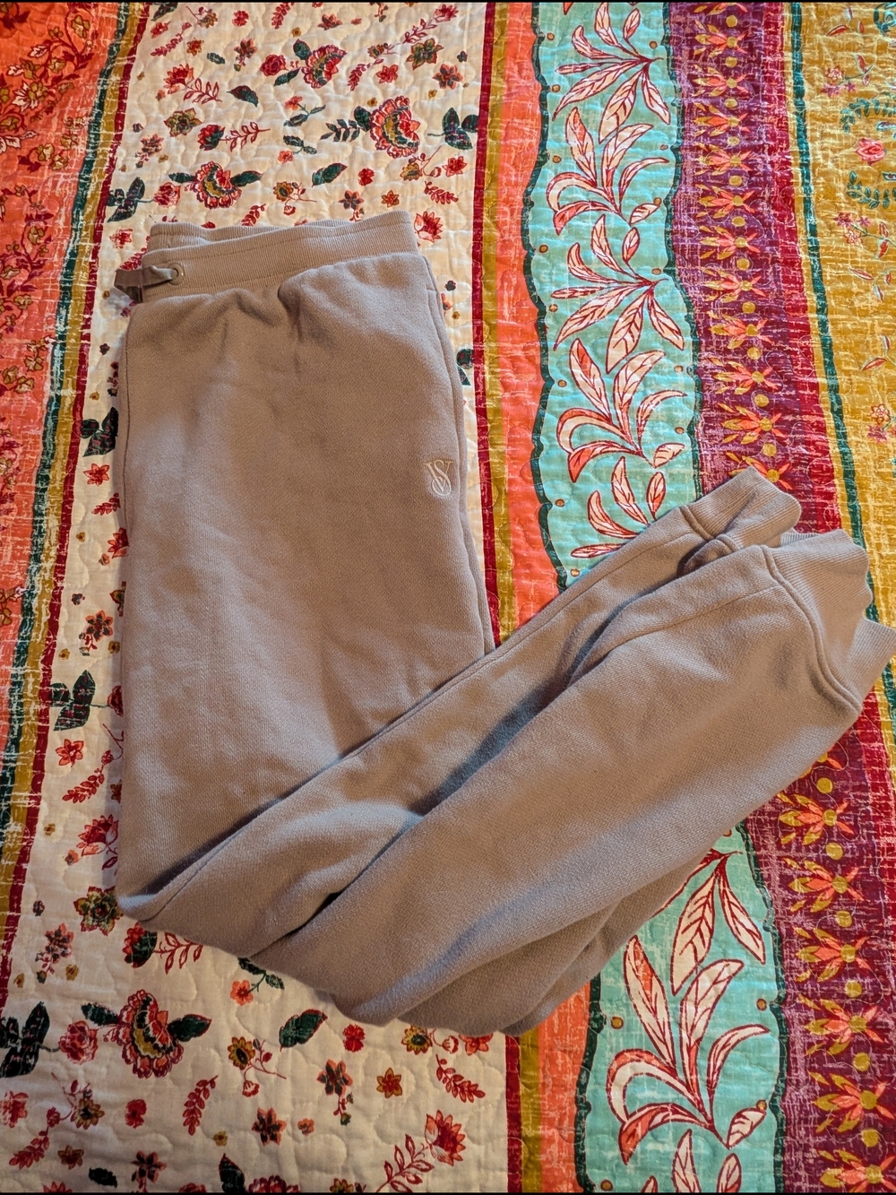 Victoria's Secret Women's Fleece Joggers in Taupe